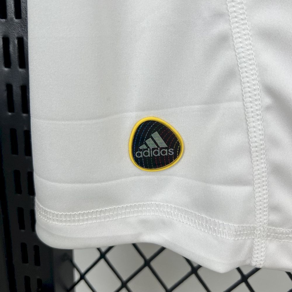 Spain Retro Soccer Jersey Away Custom Shirt 2000 - Ujersey