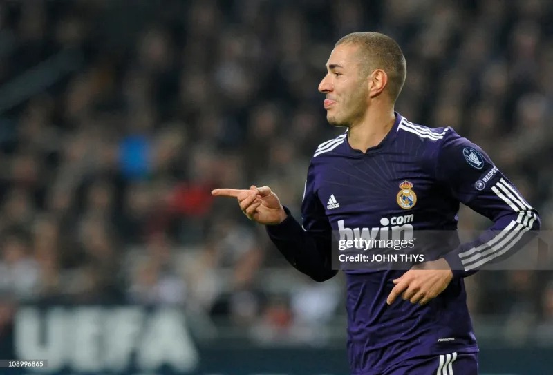 Real Madrid Retro Jersey Third Away Soccer Shirt 2010/11