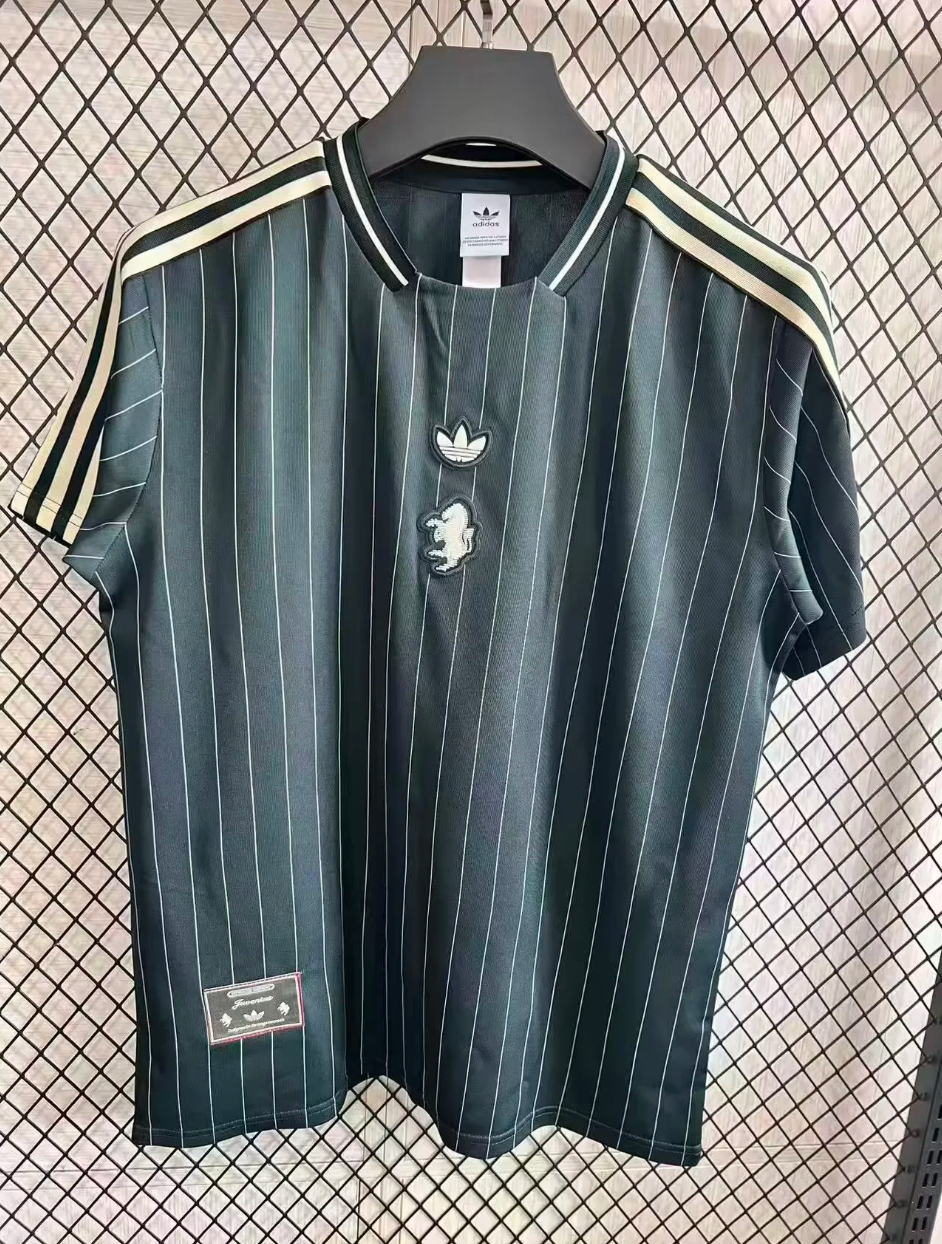 Juventus Vintage Football Jersey - U-jersey