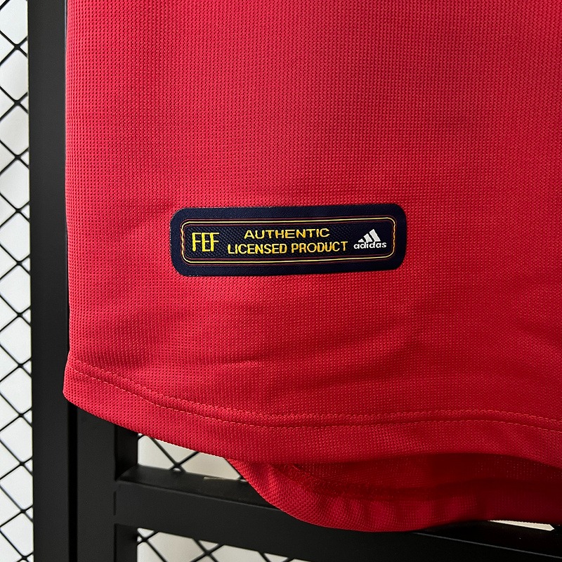 Spain Retro Soccer Jersey Home Custom Shirt 2000 - Ujersey