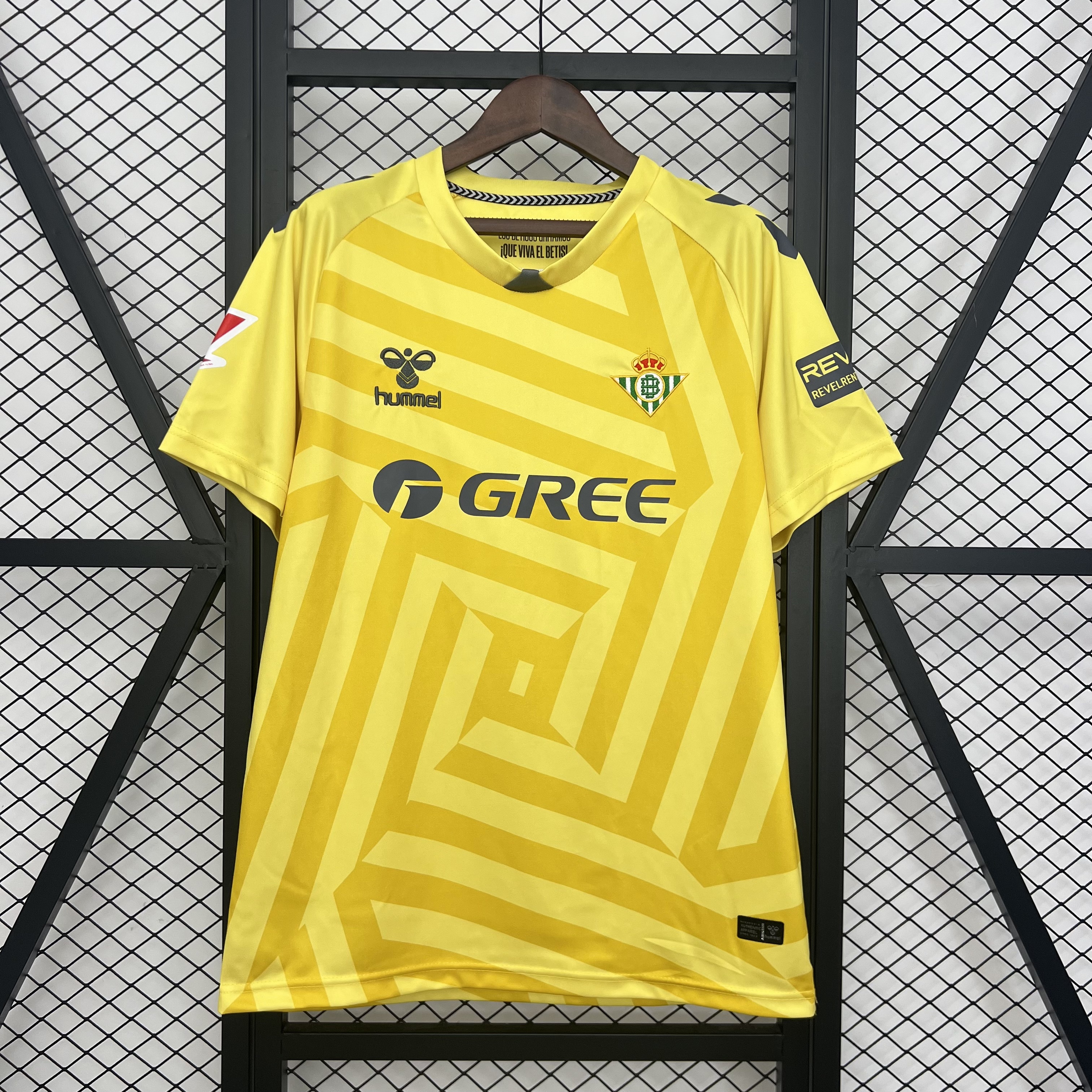 Real Betis Yellow Goalkeeper Custom Soccer Jersey 2025/26 - Ujersey