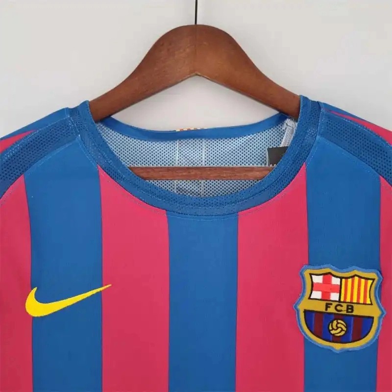 Barcelona Retro Jersey Home Long Sleeve Soccer Shirt 2005-06 - U-jersey