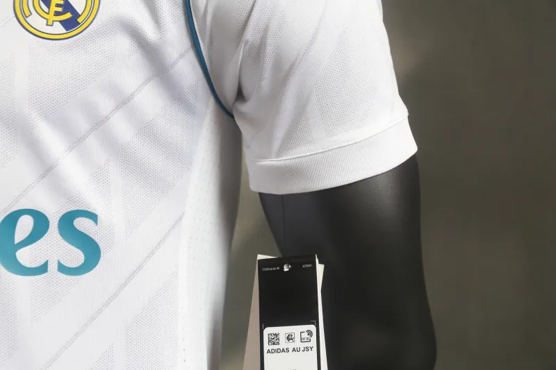 Real Madrid Retro Jersey Home Soccer Shirt 2017/18