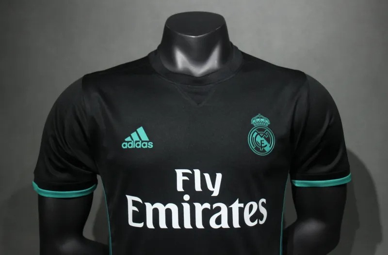 Real Madrid Retro Jersey Away Soccer Shirt 2017/18