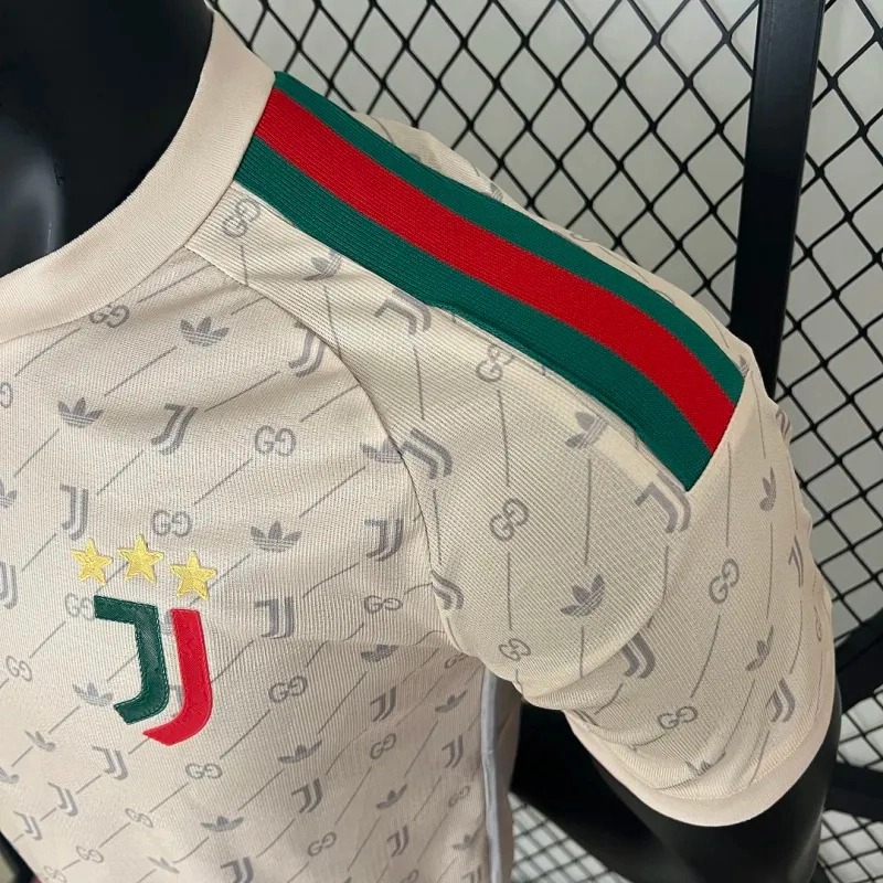 Juventus Soccer Jersey x Gucci Special Edition Shirt 2024/25 - U-jersey