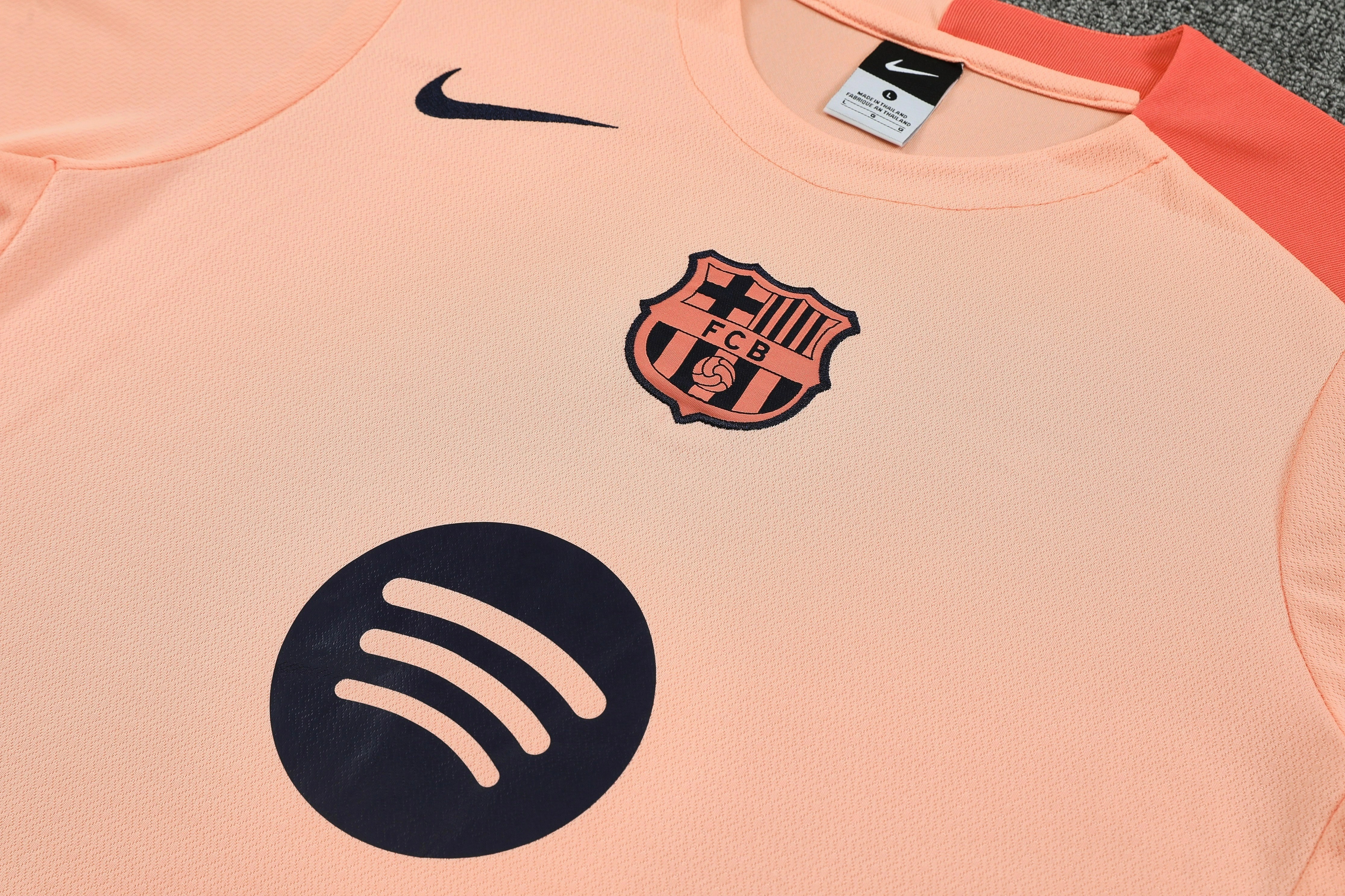 Barcelona Training Jersey Kit Pink 2025/26 - Ujersey NHL