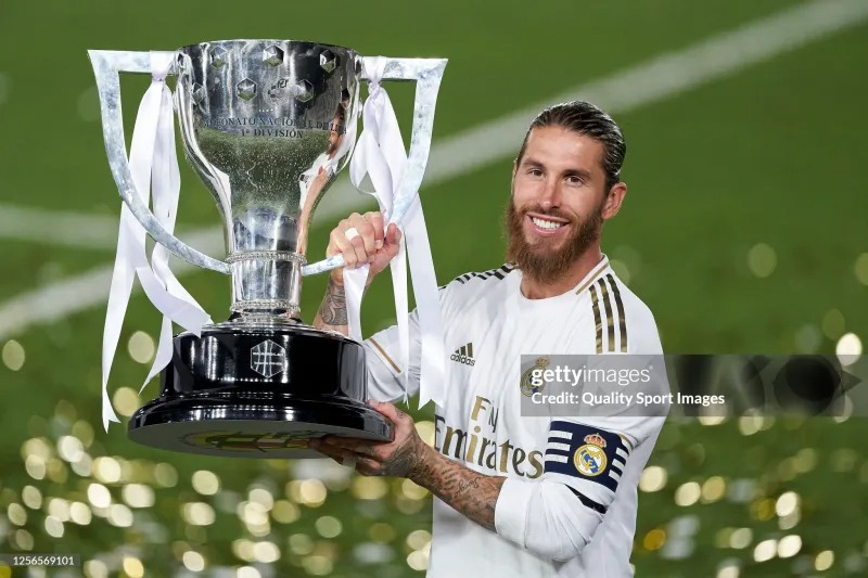 Real Madrid Retro Jersey Home Long Sleeve Soccer Shirt 2019/20