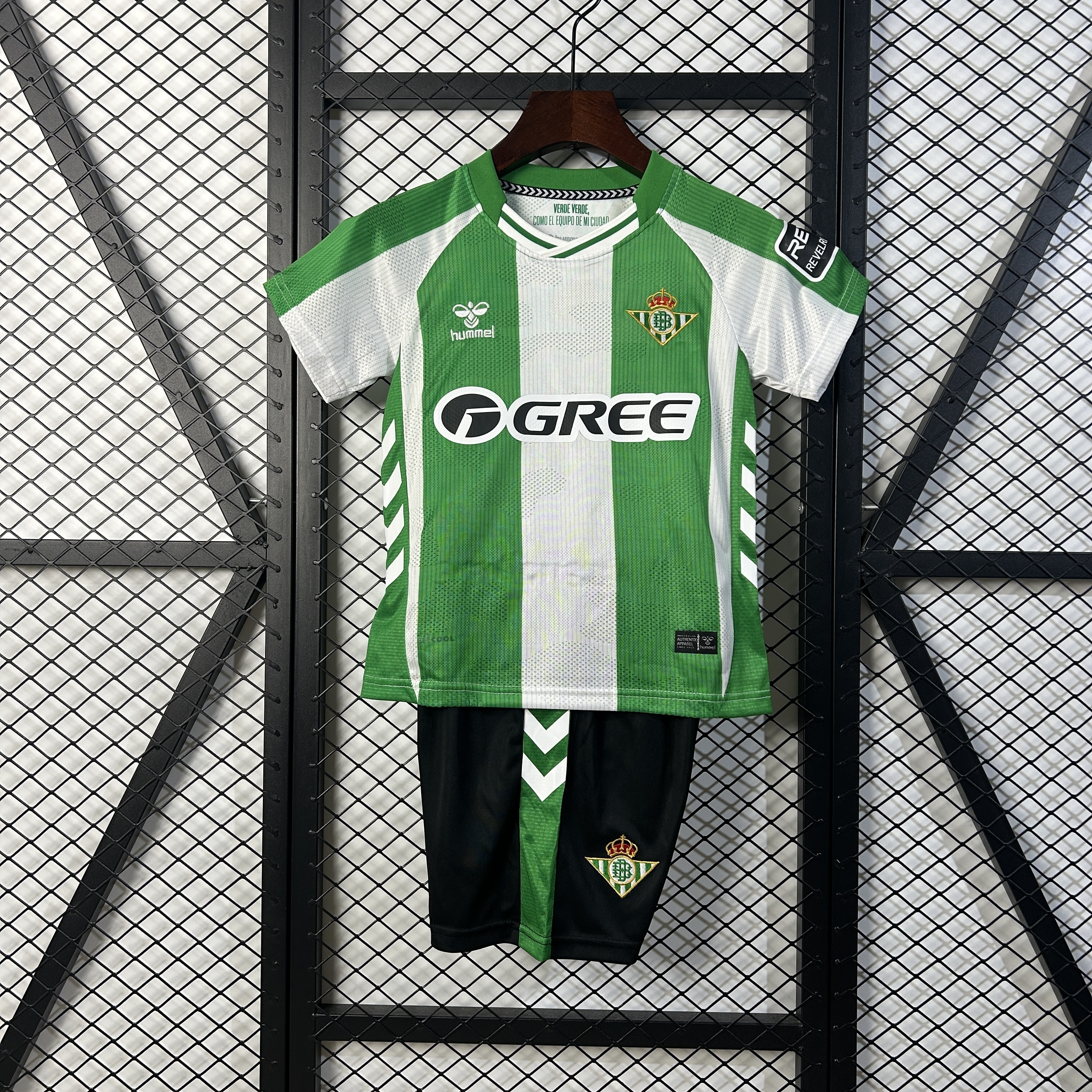 Real Betis Home Kids Kit Jersey+Shorts 2025/26 - U-jersey