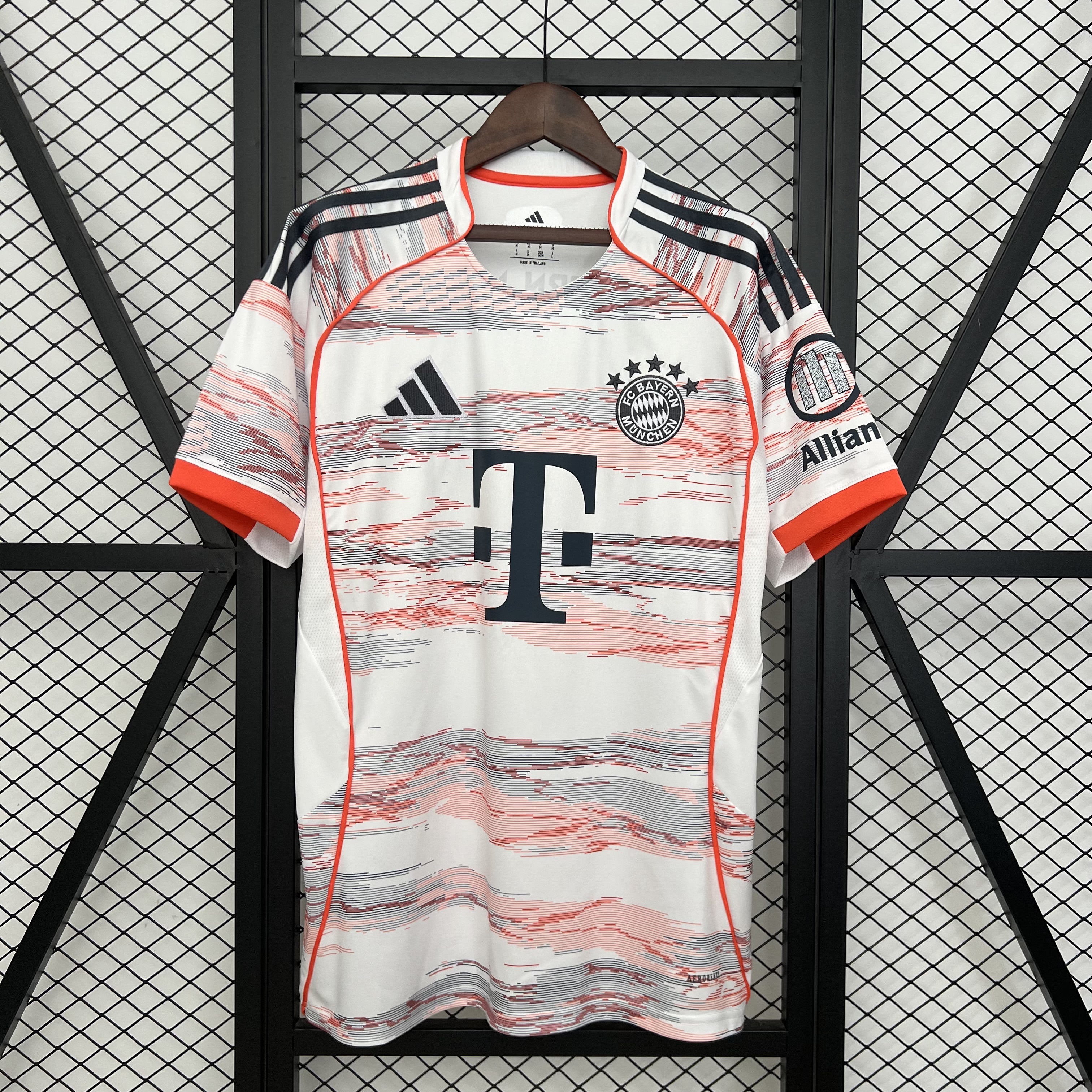 Bayern Munich Soccer Jersey Away Shirt 2025/26 - U-jersey