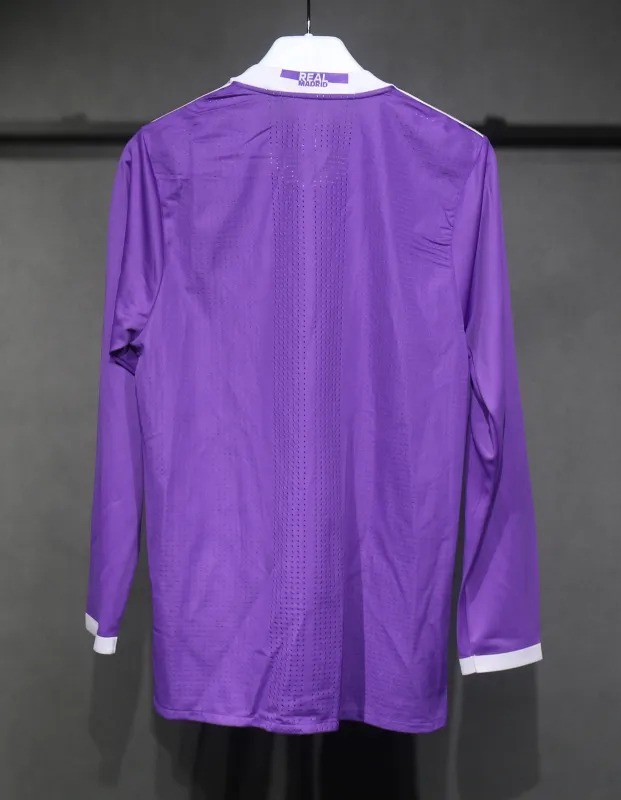 Real Madrid Retro Jersey Away Long Sleeve Soccer Shirt 2016/17