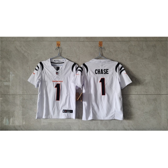 Women's Cincinnati Bengals #1 Ja'Marr Chase White F.U.S.E. Vapor Football Stitched Jersey(Run Small) - Ujersey