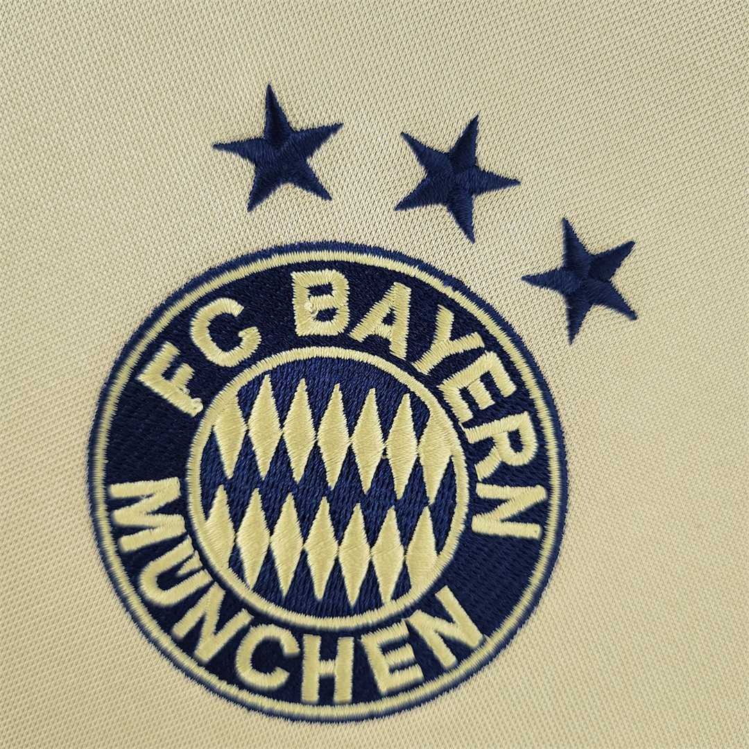 Bayern Munich Retro Jersey Away Soccer Shirt 2004/05