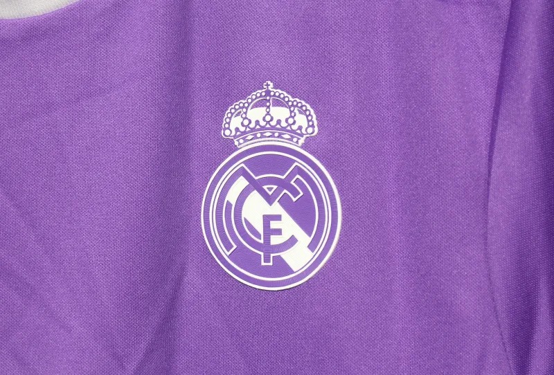 Real Madrid Retro Jersey Away Long Sleeve Soccer Shirt 2016/17