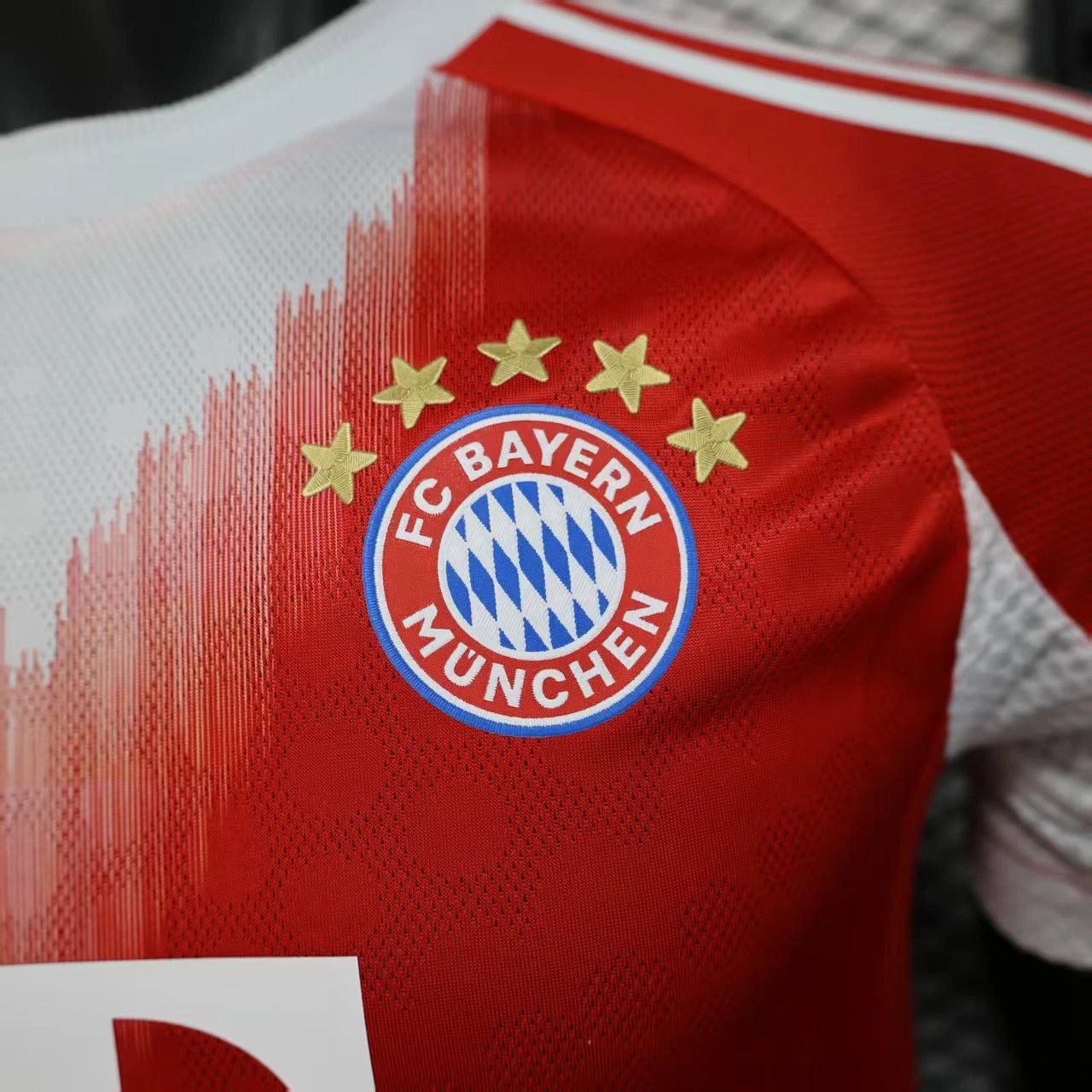 Bayern Munich Soccer Jersey Home Shirt 2025/26