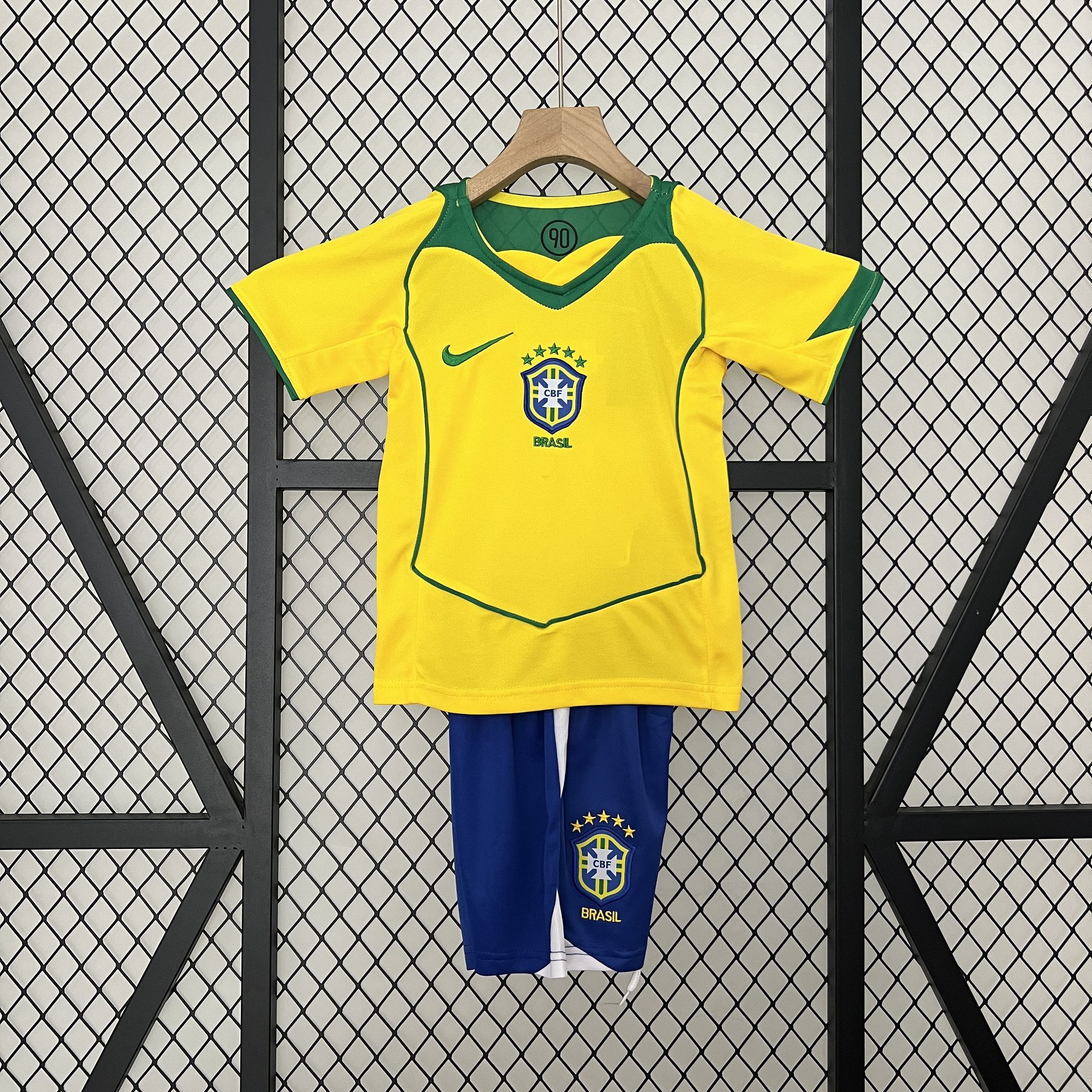 Brazil Retro Jersey Home Uniform Kids Kit Jersey+Shorts 2004 - Ujersey NHL