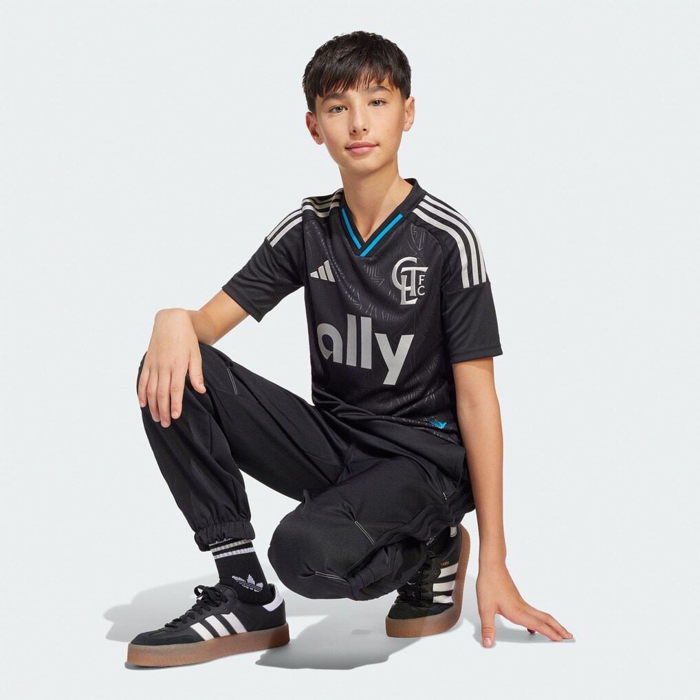 Youth Charlotte FC adidas Black 2025 Fortress Kit Replica Jersey - Ujersey
