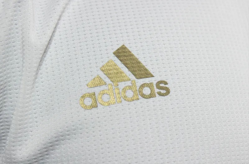 Real Madrid Retro Jersey Home Long Sleeve Soccer Shirt 2019/20