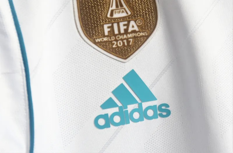 Real Madrid Retro Jersey Home Long Sleeve Soccer Shirt 2017/18