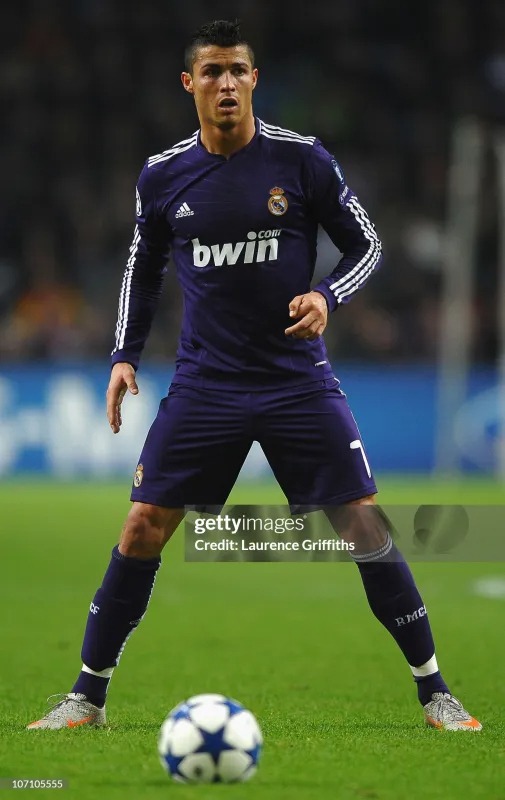 Real Madrid Retro Jersey Third Away Long Sleeve Soccer Shirt 2010/11