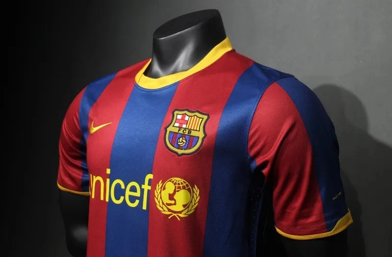Barcelona Retro Jersey Home Soccer Shirt 2010-11