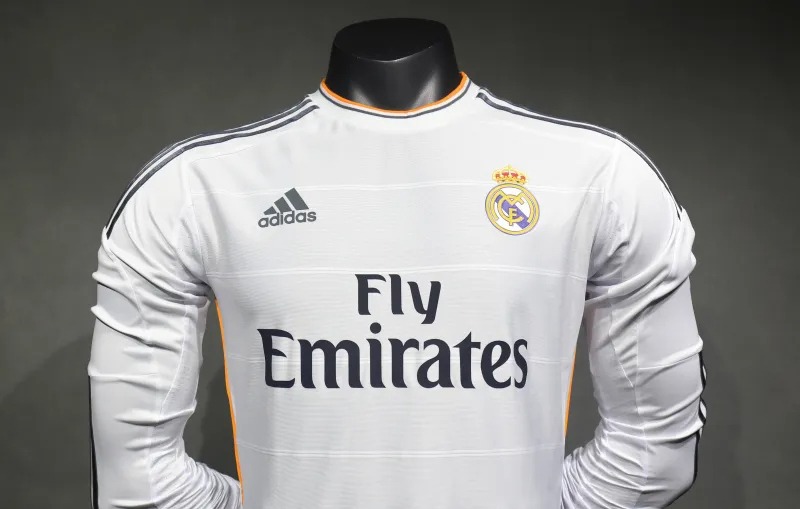 Real Madrid Retro Jersey Home Long Sleeve Soccer Shirt 2013/14