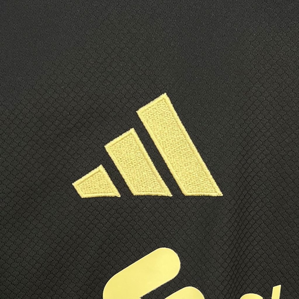 Liverpool Football Jersey Black & Golden Special Edition Custom Shirt 2025/26 - ujerseystore
