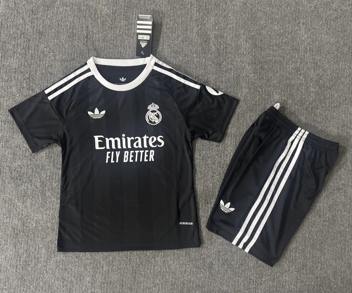 Real Madrid Soccer Jersey Black Goalkeeper Kids Kit Jersey+Shorts 2025/26