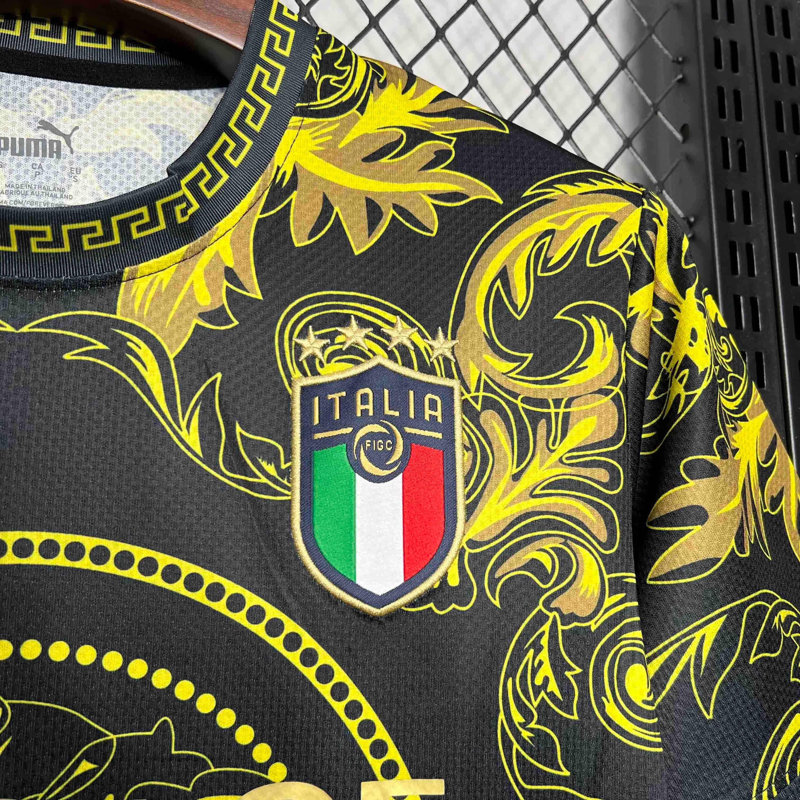 Italy Soccer Jersey x Versace Gold Special Edition Custom Shirt 2022 - Ujersey Shop
