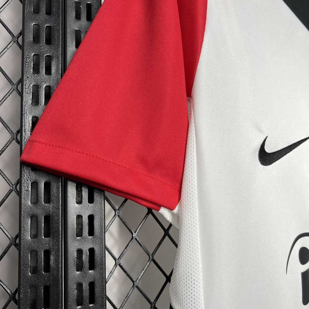 Eintracht Frankfurt Football Jersey Home Custom Shirt 2024/25 - ujerseystore
