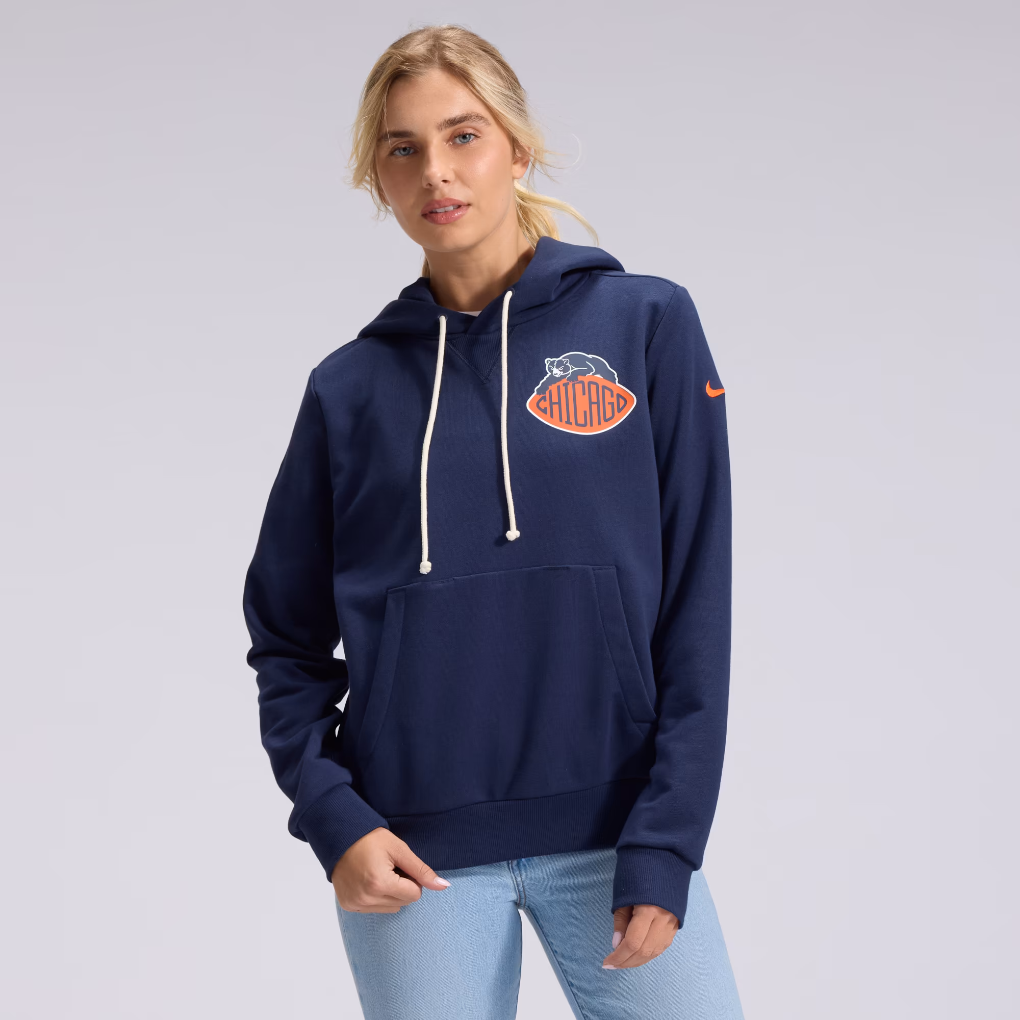 Women's Chicago Bears  Nike Navy 2026 Rivalries Collection Standard Issue Sideline Pullover Hoodie - U-jersey