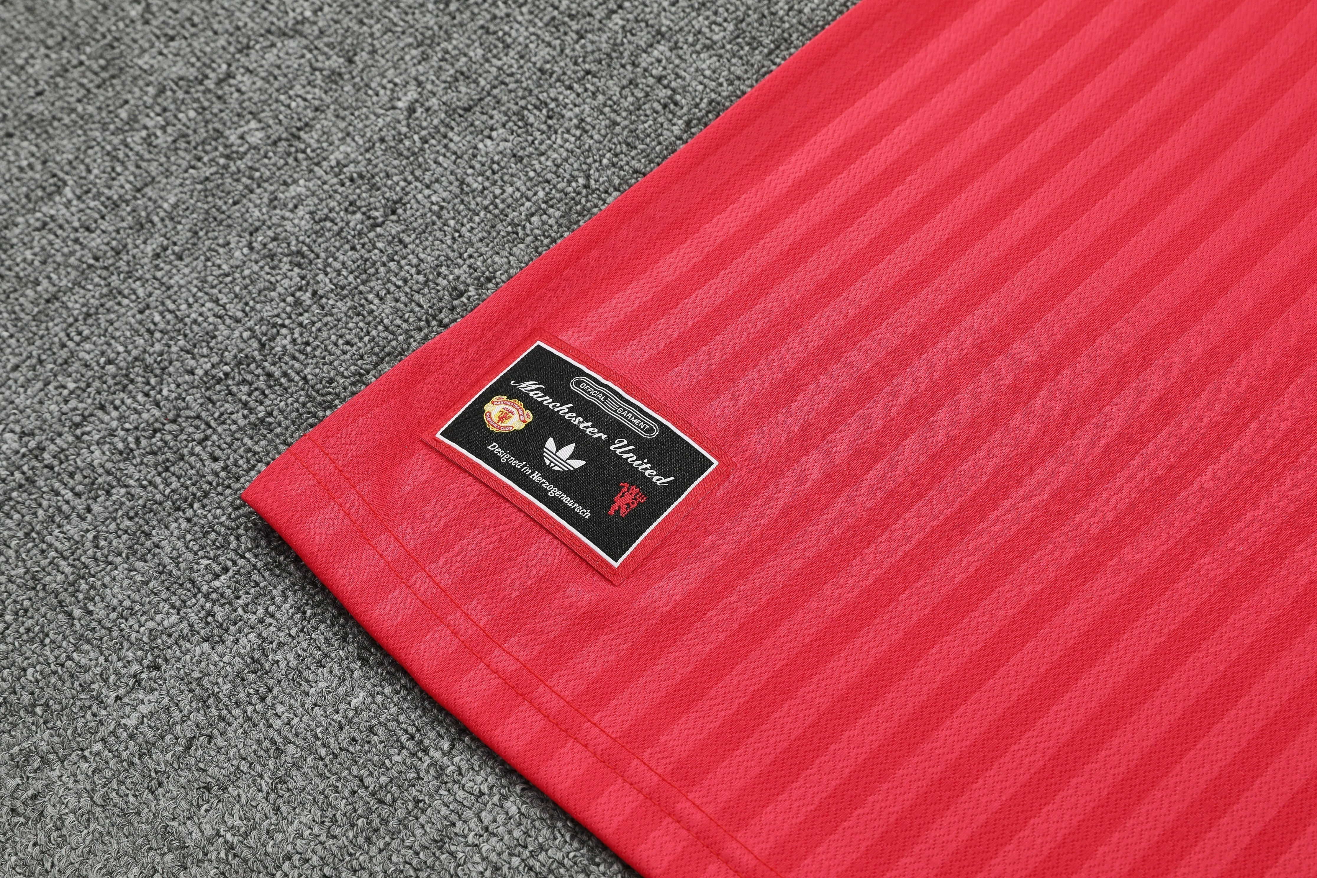 Manchester United OG Training Jersey Kit Red 2025/26 - U-jersey