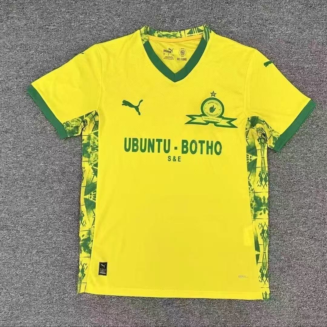 Mamelodi Sundowns home football jersey 2025/2026