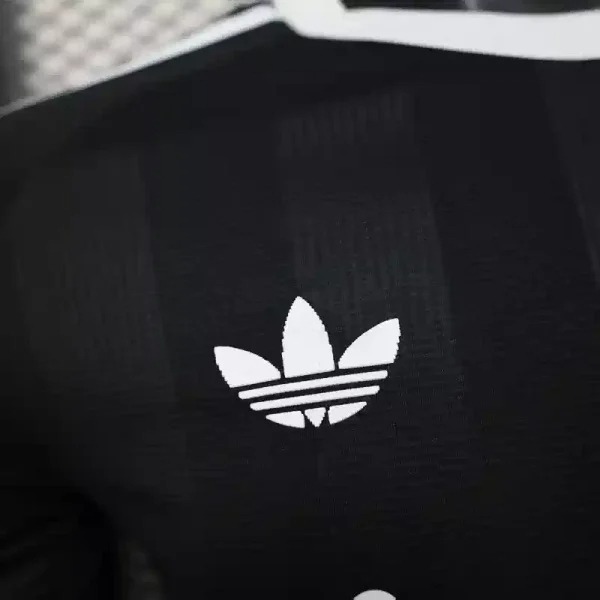 Liverpool Football Jersey Black Goalkeeper Shirt 2025/26 - U-jersey