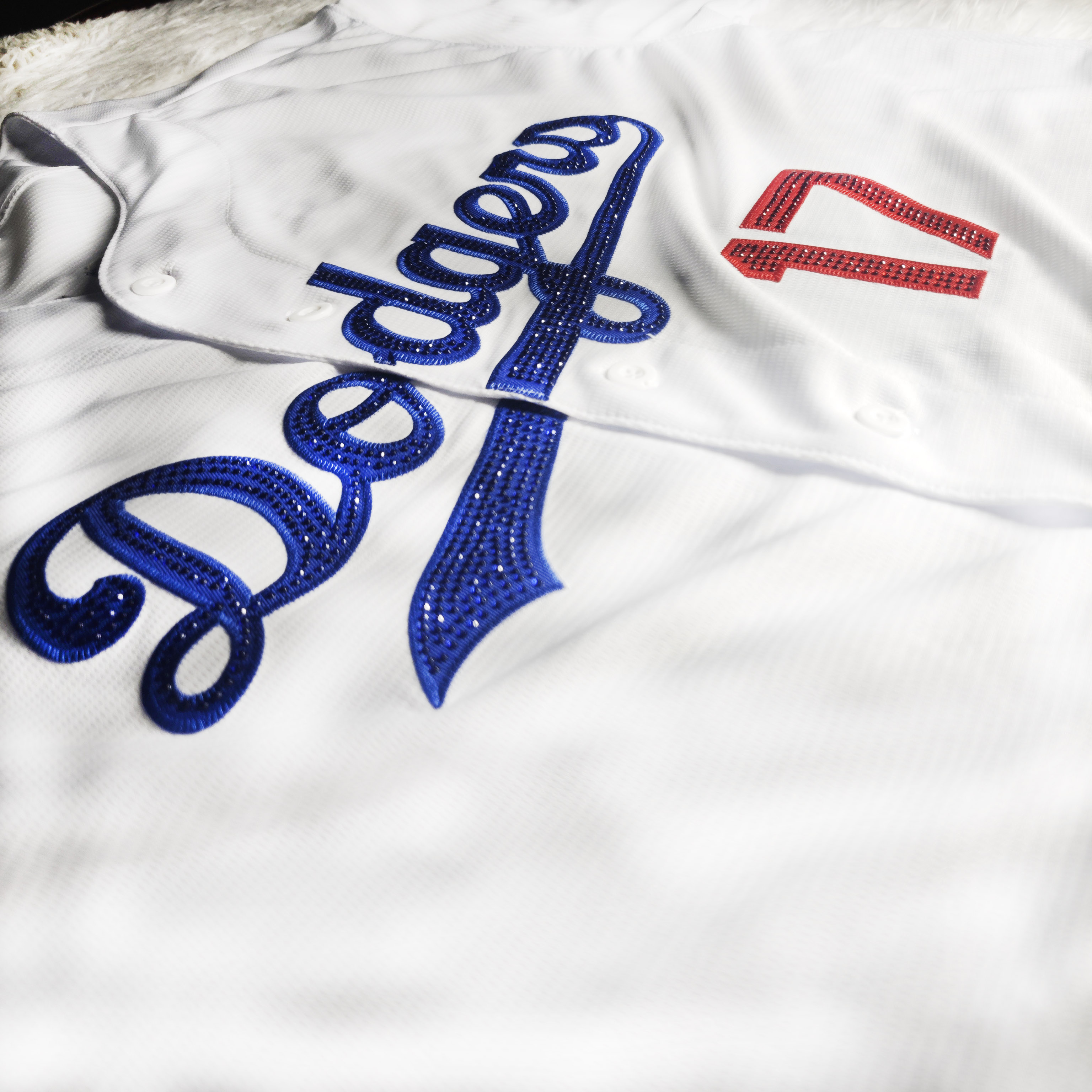 [NO LOGO] Los Angeles Dodgers Limited Edition Diamond Embroidered Jersey #17 Shohei Ohtani - Ujersey Shop