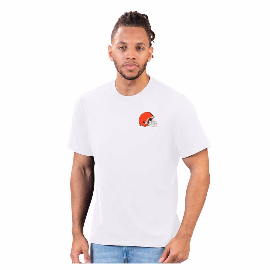 Women's Green Bay Packers Fanatics Green Back Home Again Distressed V-Neck T-Shirt