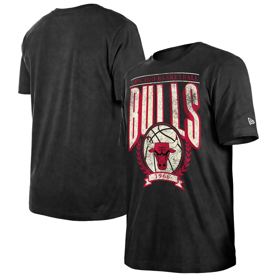 Men's Chicago Bulls  New Era Black Hardwood Classics Oversized Boxy Mineral Wash T-Shirt