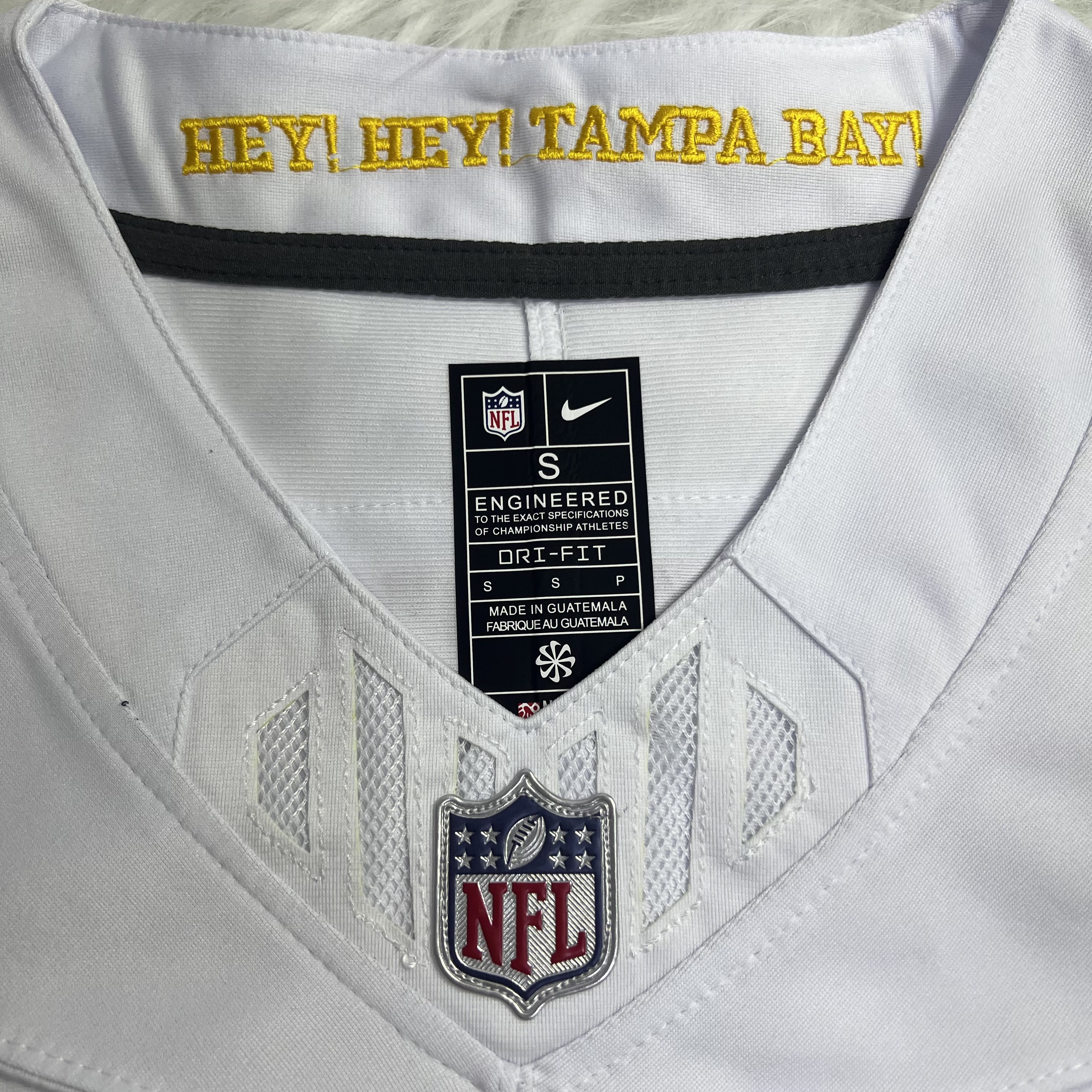 [Diamond-Studded Collector's Edition] Baker Mayfield '76 Tampa Bay Buccaneers  Vapor F.U.S.E. Player Limited Jersey - White - Ujersey