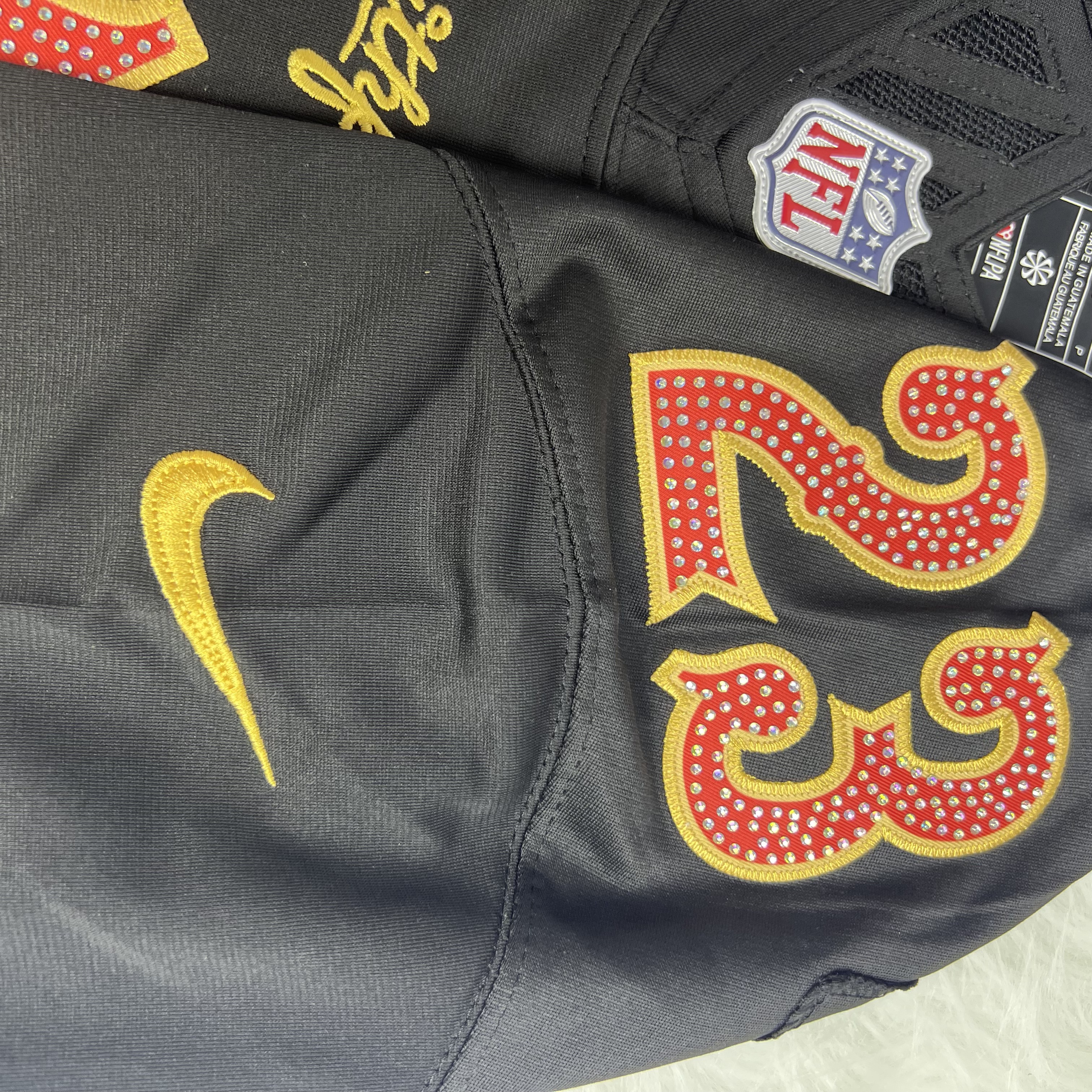 [Diamond-Studded Collector's Edition] San Francisco 49ers Christian McCaffrey  Black 2025 Rivalries Collection Game Jersey - Ujersey